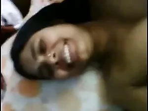 See this super hot desi stunner get her full satisfaction with a xxx penetrate in audio